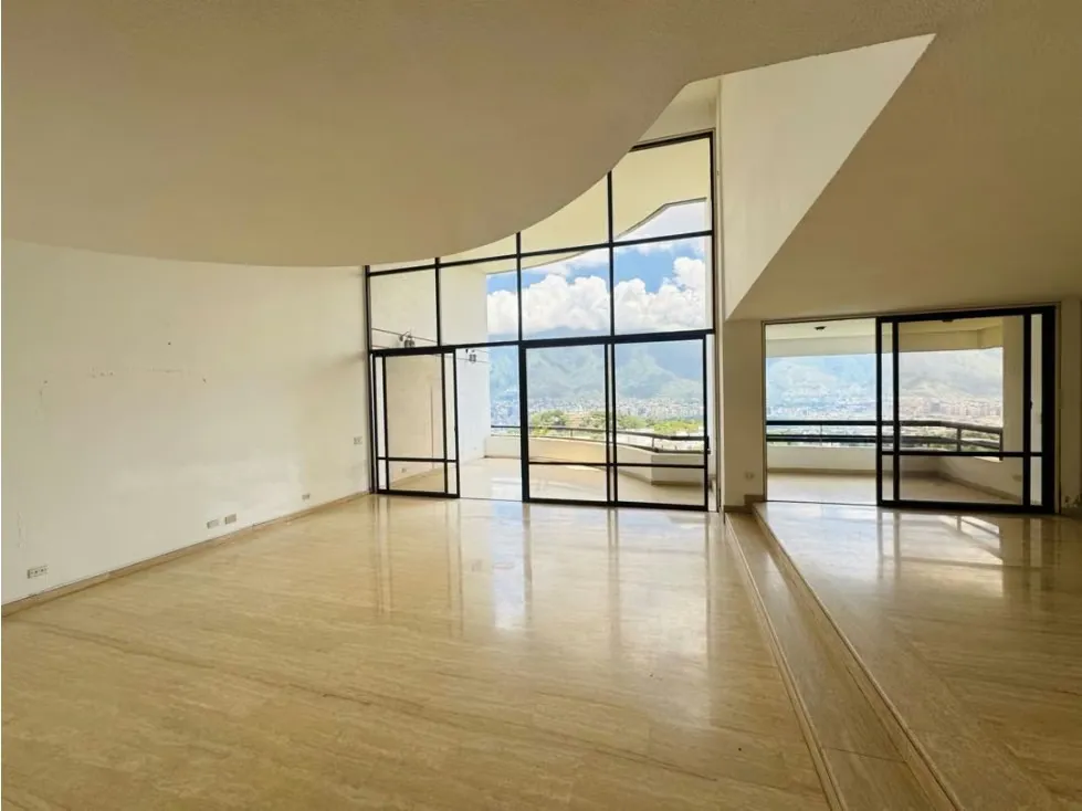 Se vende PH Duplex 400m2 4H/5B/4P San Román - 3