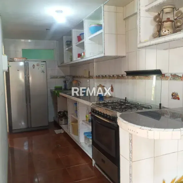 Oportunidad se vende casa primera calle de la urbanización privada Yucatán zona norte - 3