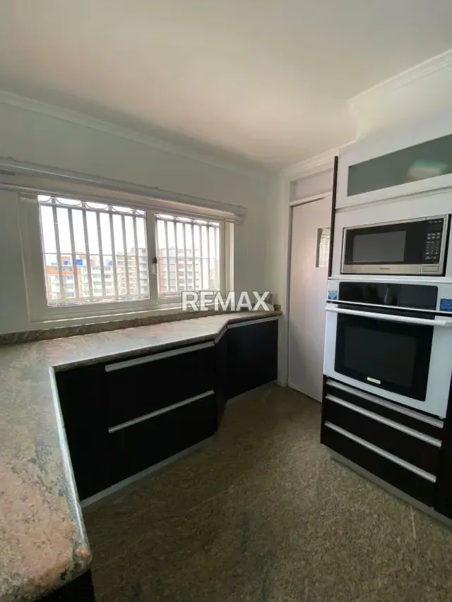 APARTAMENTO EN VENTA EN EDIF. SANTA BÁRBARA ZONA ESTE EN MARACAIBO - 5