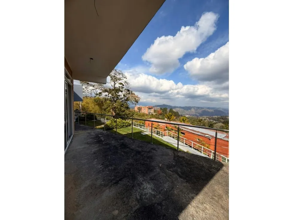 SE VENDE CASA EN ALTO HATILLO DE 900MTS2 - 15