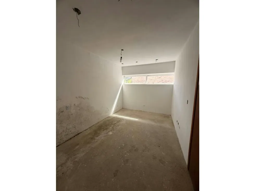 SE VENDE CASA EN ALTO HATILLO DE 900MTS2 - 5