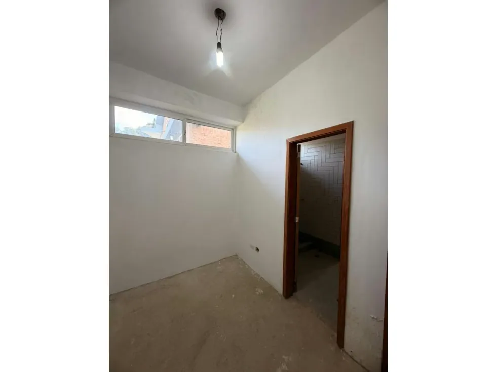 SE VENDE CASA EN ALTO HATILLO DE 900MTS2 - 8