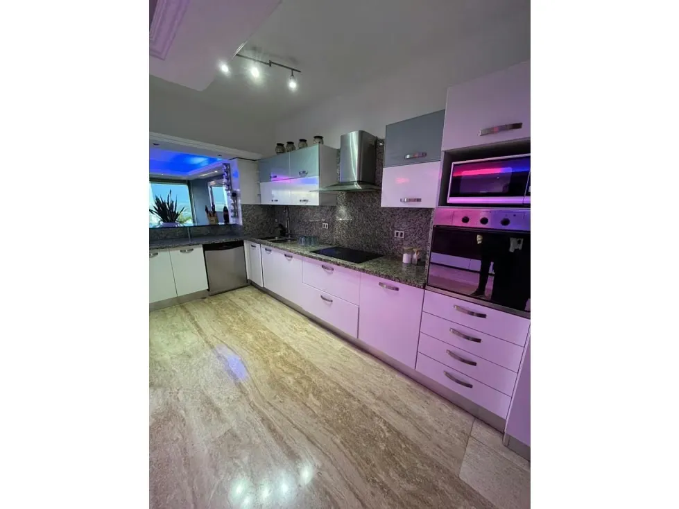 Apartamento en venta 175m², Lomas del Sol - 2