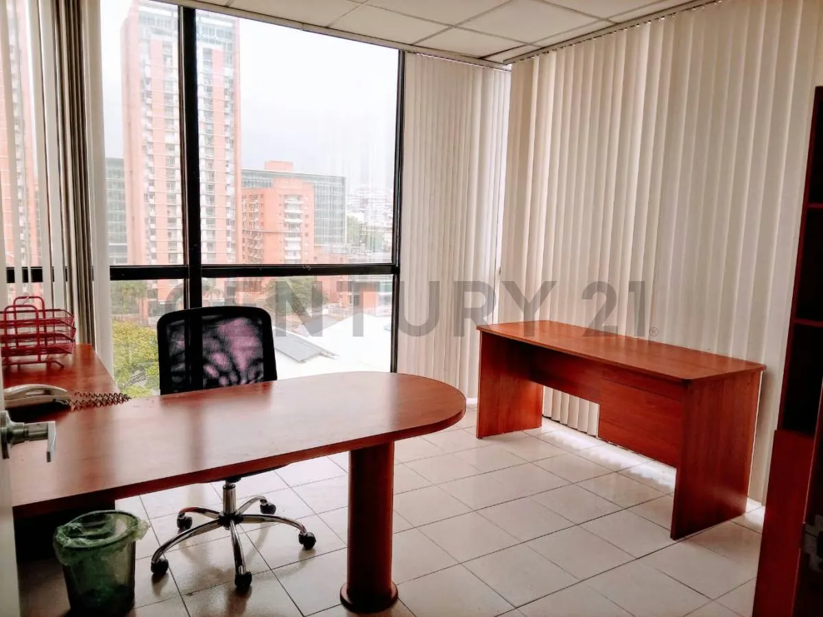 OFICINA CON UBICACIÓN ESTRATÉGICA EN AV, RÓMULO GALLEGOS - 9