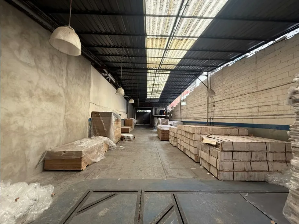 Se vende Galpon 440 m2 La Campina - 12