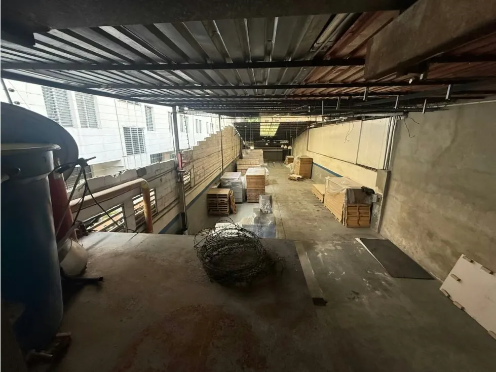Se vende Galpon 440 m2 La Campina - 13