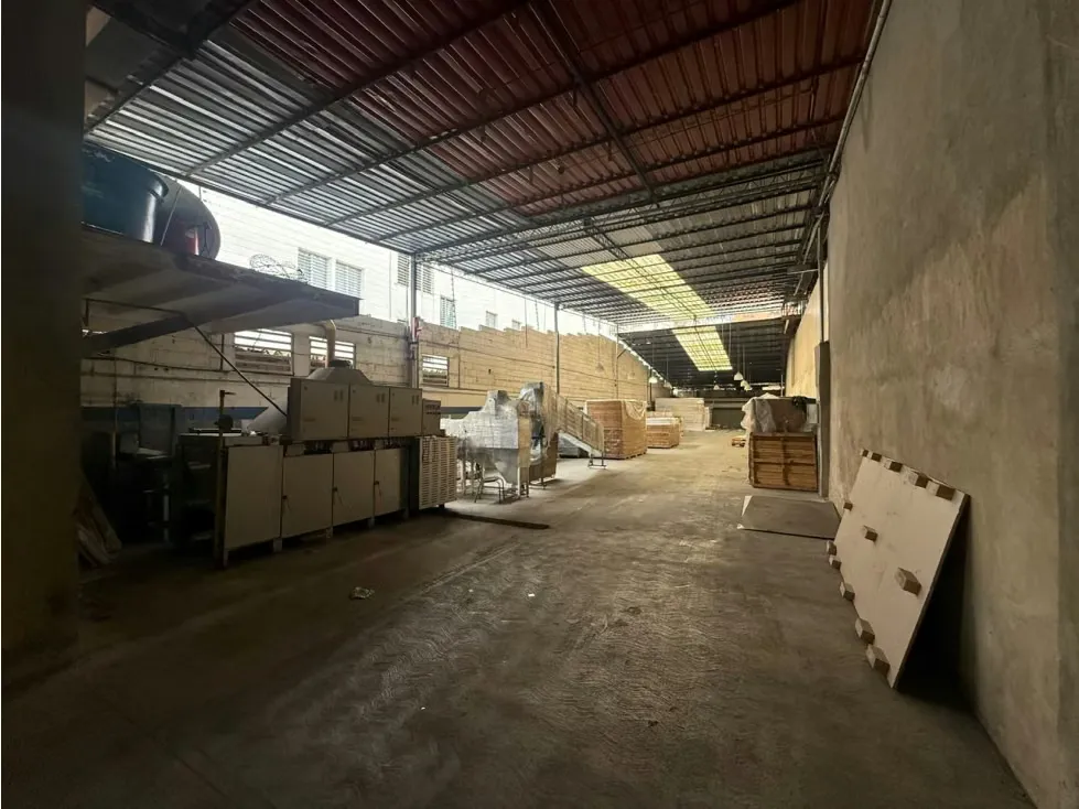 Se vende Galpon 440 m2 La Campina - 6
