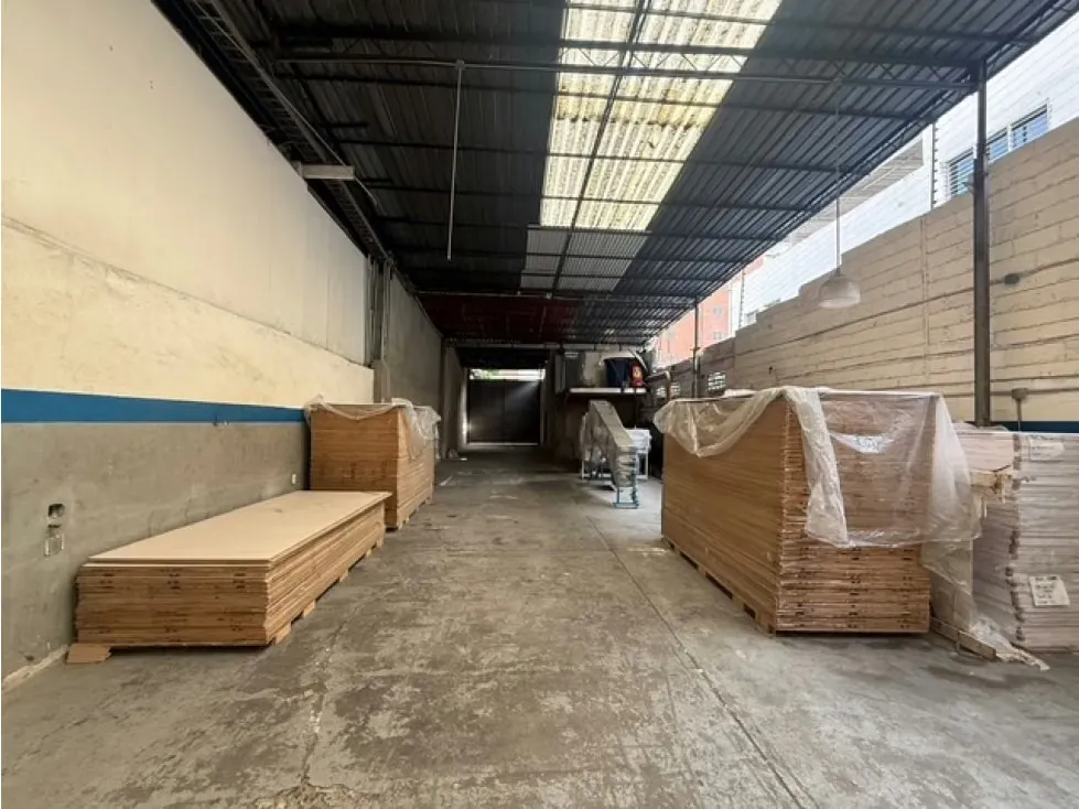 Se vende Galpon 440 m2 La Campina - 9