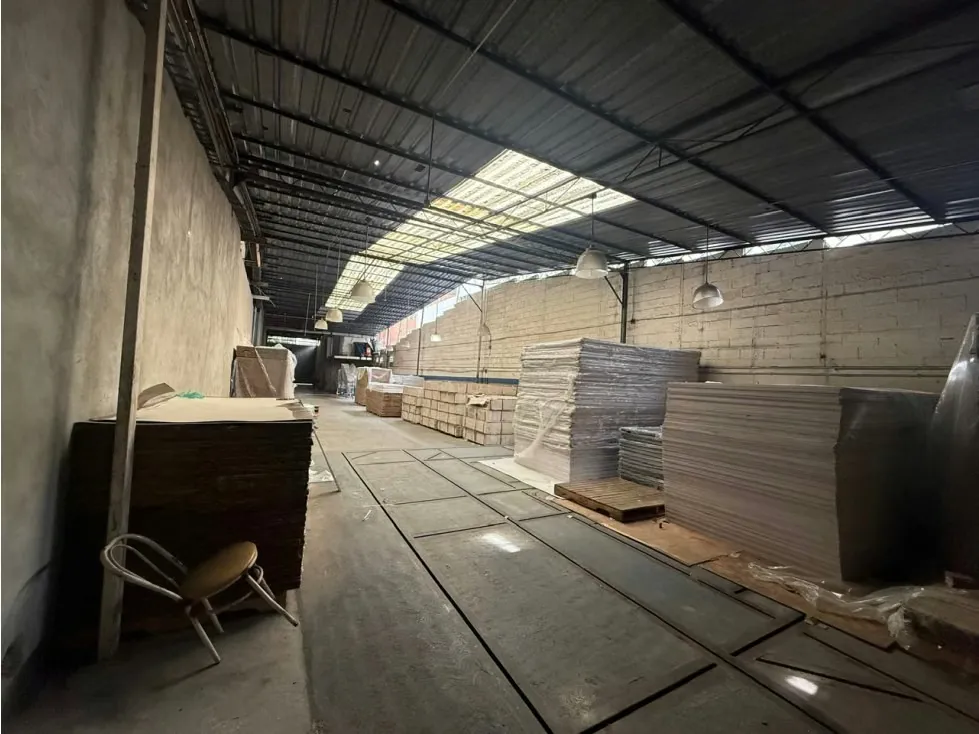 Se vende Galpon 440 m2 La Campina - 10