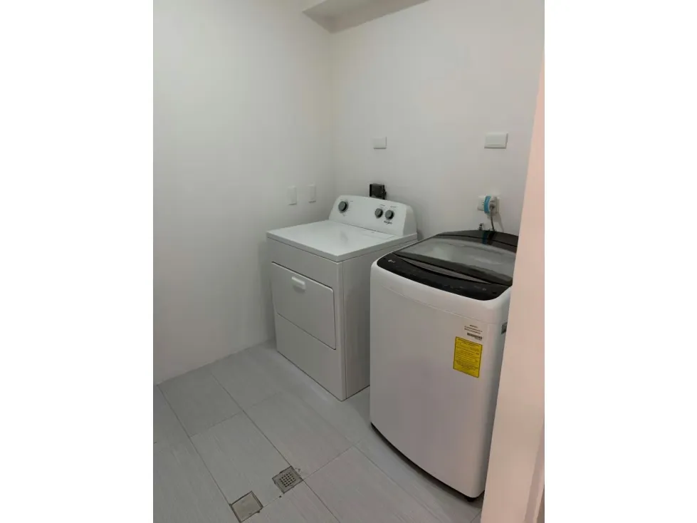 Alquilo apartamento amoblado 140m2 La Castellana 3177 - 7