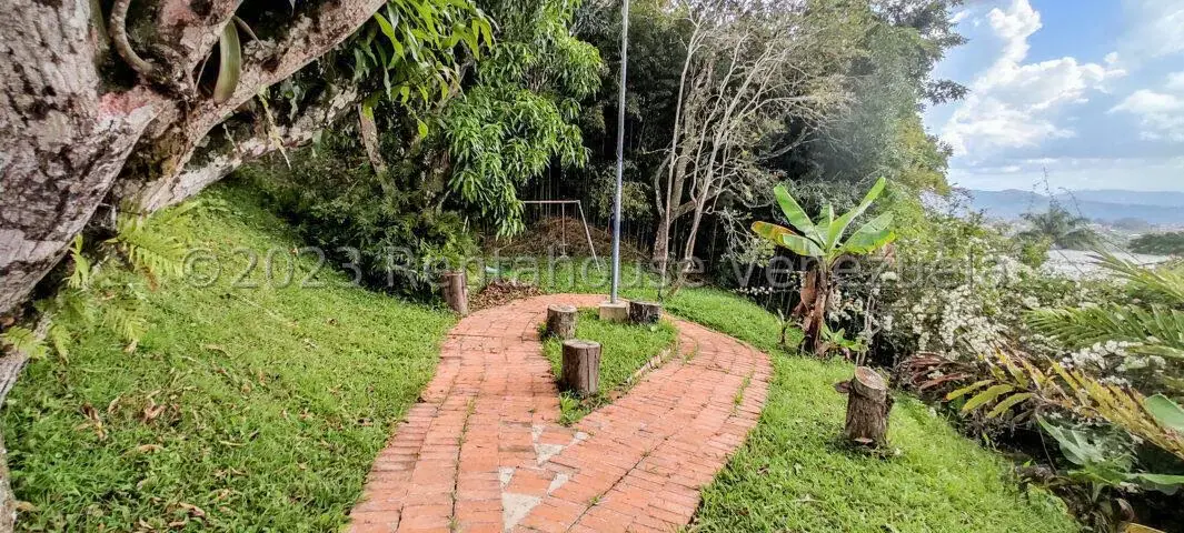 Casa (Multipes Niveles) en Venta en La Lagunita Country Club, Distrito Metropolitano - 53