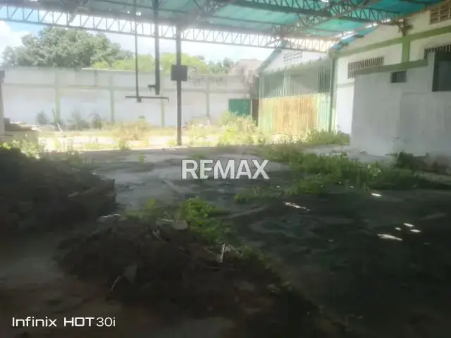 VENDO LOCAL TIPO GALPON EN SABANA GRANDE NORTE DE BARQUISIMETO