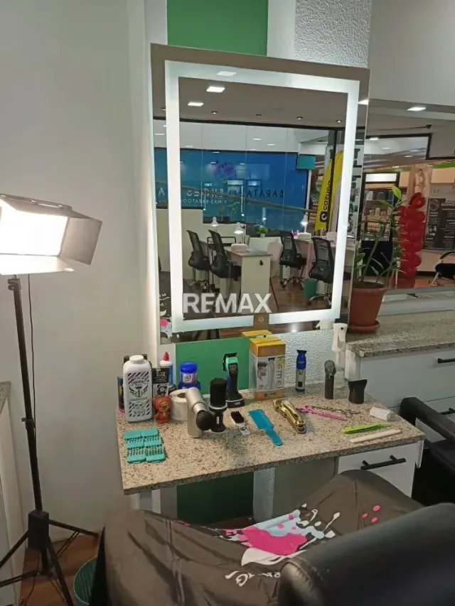 Punto Comercial Galerias - 7