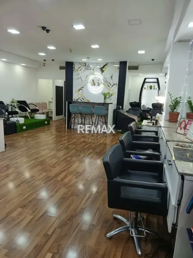 Punto Comercial Galerias - 9