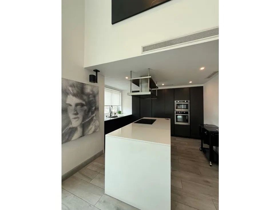 Vendo/alquilo Ph 170m2 Las Mercedes 0206 - 7