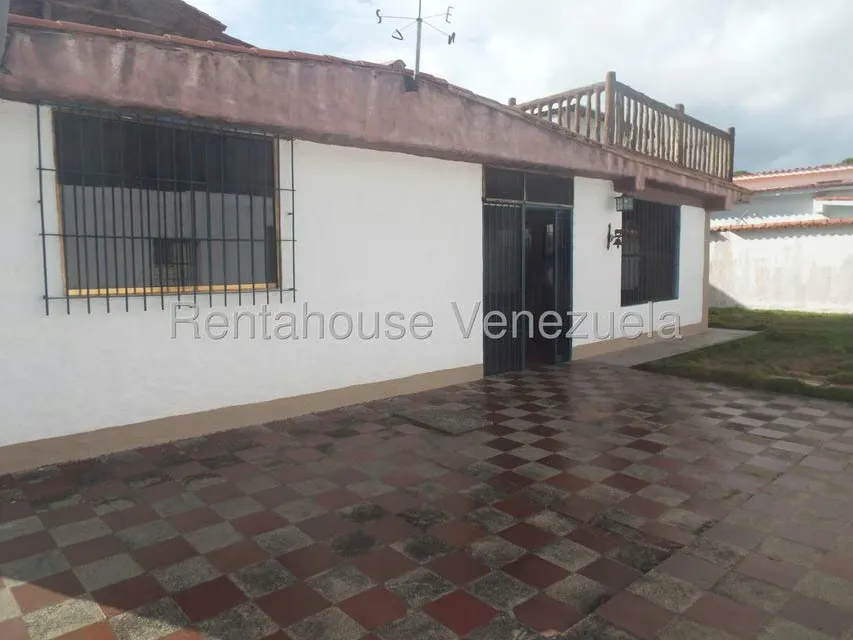 Casa (Duplex) en Venta en Las Mercedes de Paparo, Miranda - 2