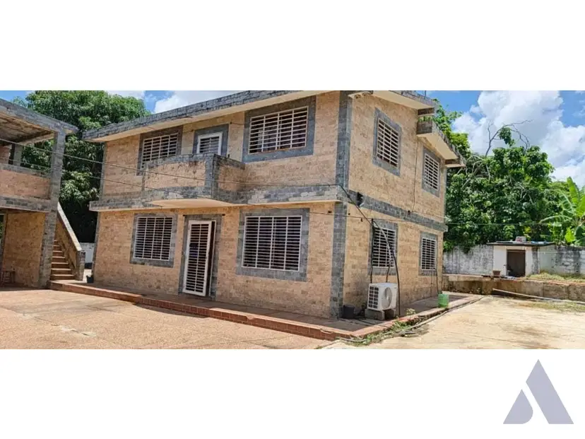 Vendo casa 600m2 Higuerote 1936