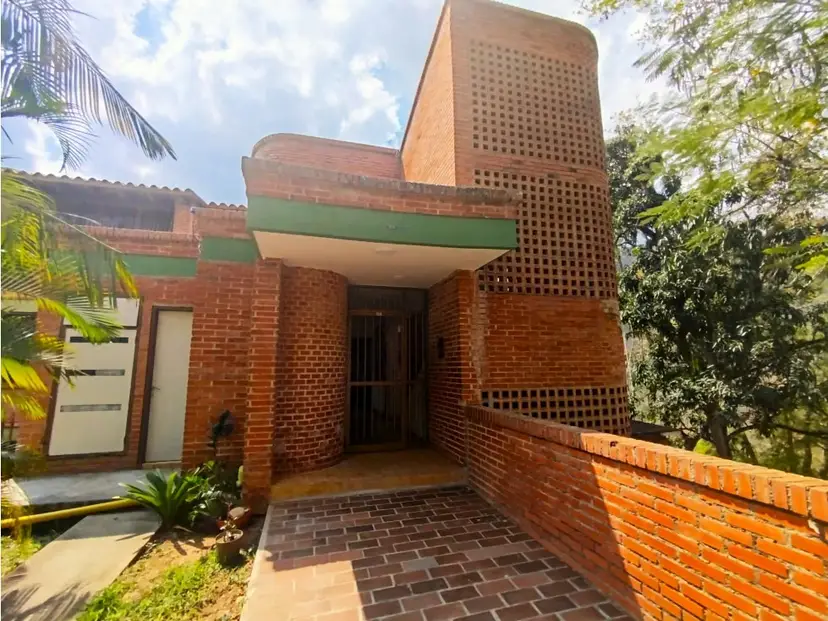 Vendo apartamento Ph 87m2 Paracotos 8252