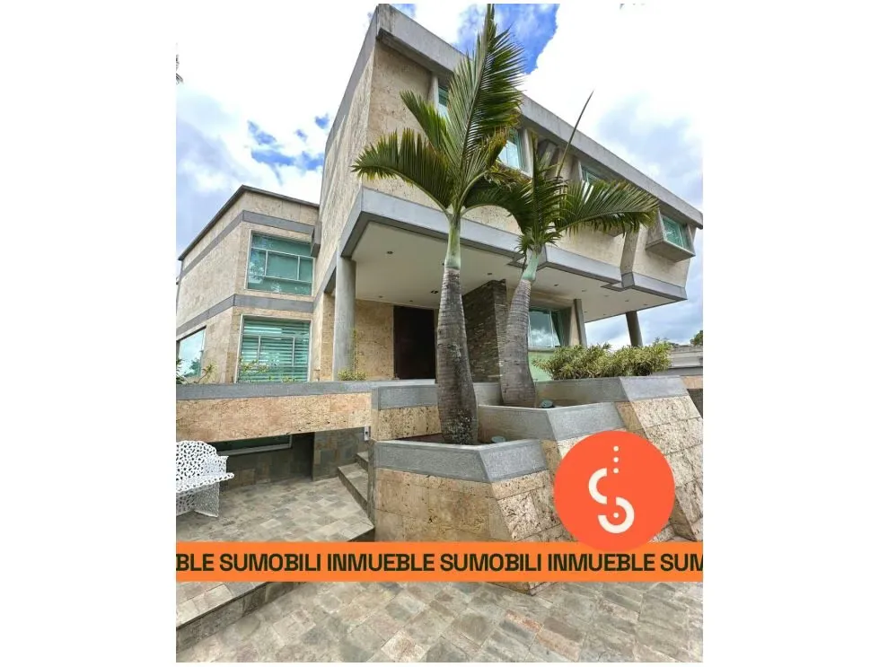 Venta Casa remodelada 779 m2 Los Naranjos 7661