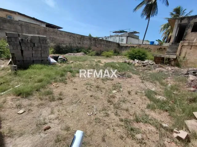¡OPORTUNIDAD DE INVERSIÓN! Terreno con Bienhechurías y Alto Potencial de Desarrollo a metros de la Av. Hugo Chávez, TUCACAS - 2