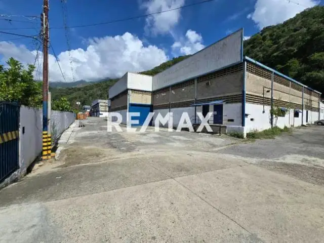 Alquiler de Galpones en Caucaguita Municipio Sucre (3-A)