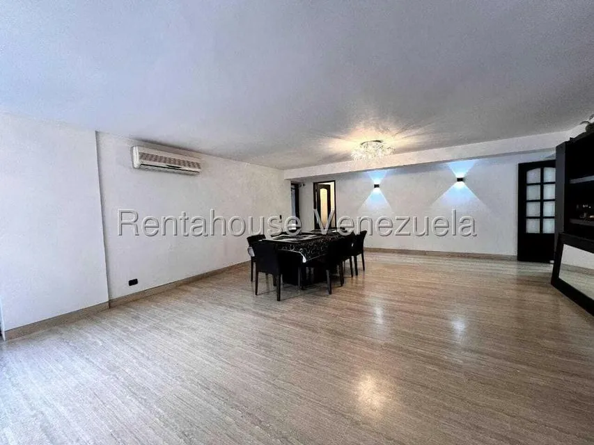Apartamento (1 Nivel) en Venta en La Castellana, Distrito Metropolitano - 12