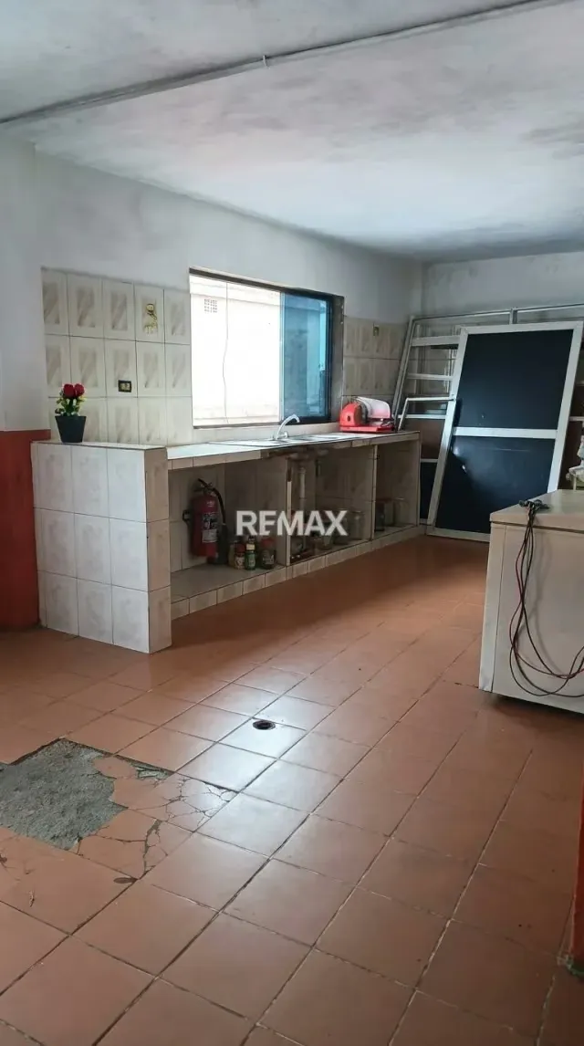 EN VENTA: Edificio Comercial y Residencial en La Fría* - 7