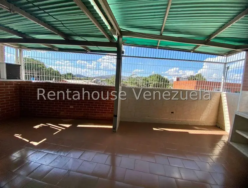 Local Comercial en Venta en Zona Oeste, Lara - 33