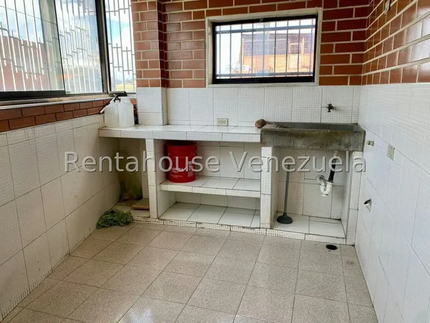 Local Comercial en Venta en Zona Oeste, Lara - 37