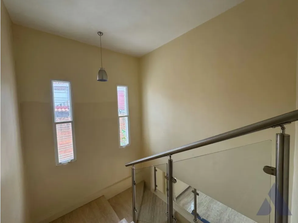 Vendo casa Macaracuay calle cerrada vista al Ávila - 11