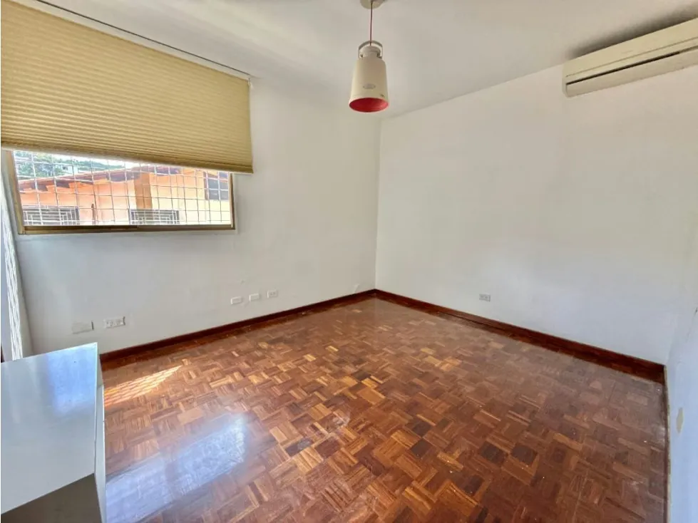 Se vende apto 433 m2 5h+s/5.5b+s/2p Cumbres de Curumo - 14