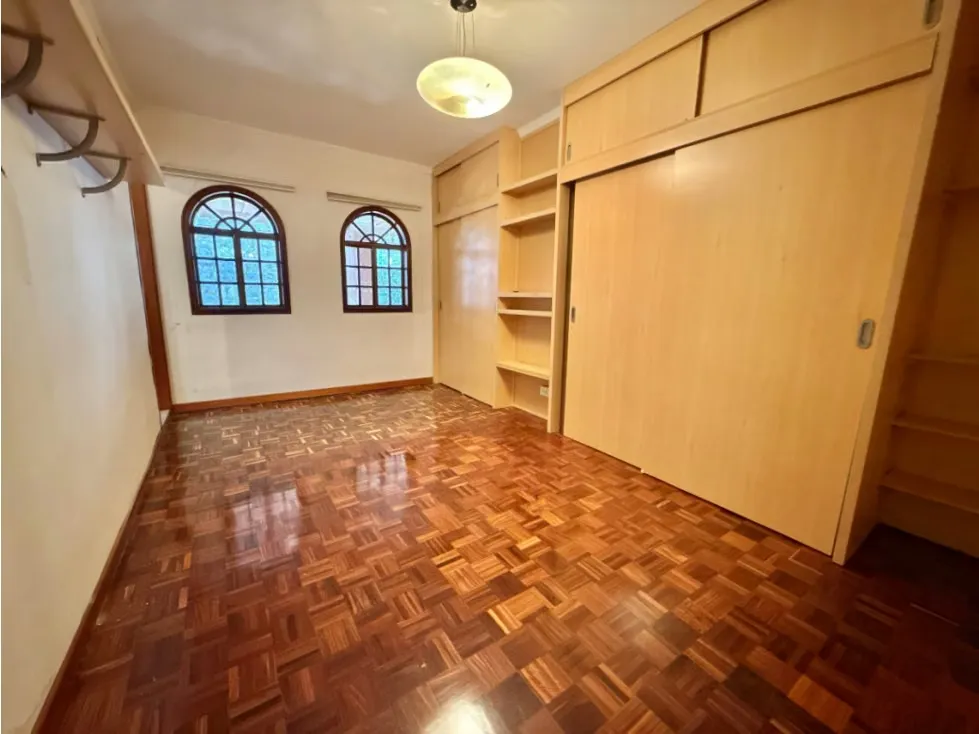 Se vende apto 433 m2 5h+s/5.5b+s/2p Cumbres de Curumo - 16