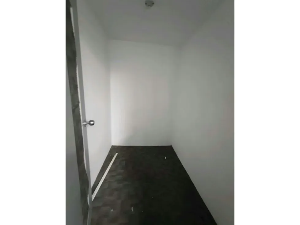 Se alquila local 360m2 Torre de la Castellana 6200 - 21