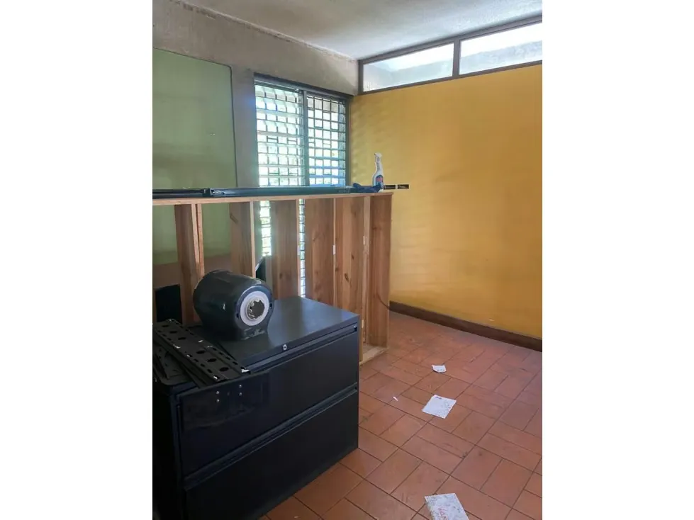 Casa en venta 400m², Av. Ppal. Cafetal, C. Roraima. - 20