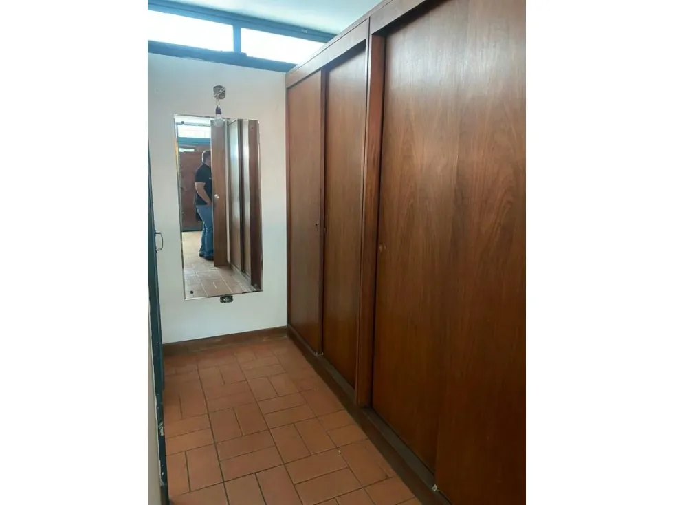 Casa en venta 400m², Av. Ppal. Cafetal, C. Roraima. - 21