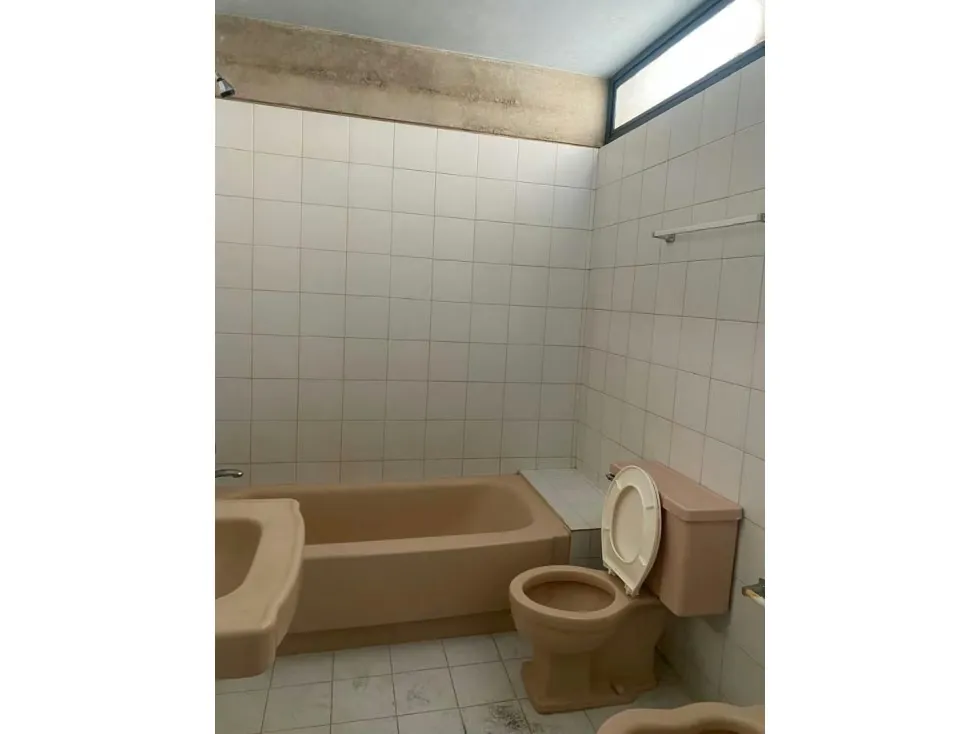 Casa en venta 400m², Av. Ppal. Cafetal, C. Roraima. - 22