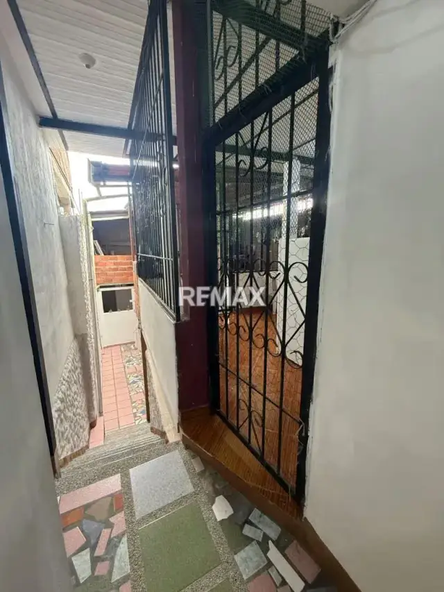 ALQUILER HABITACION TIPO ESTUDIO