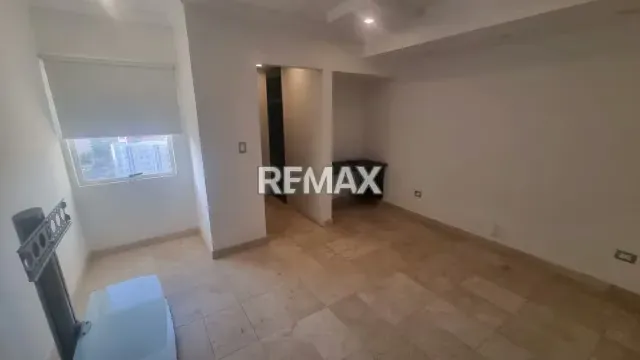 En Alquiler Apartamento Residencias Aguamarina ubicado en Av. 9B entre calles 75 y 76 - 12