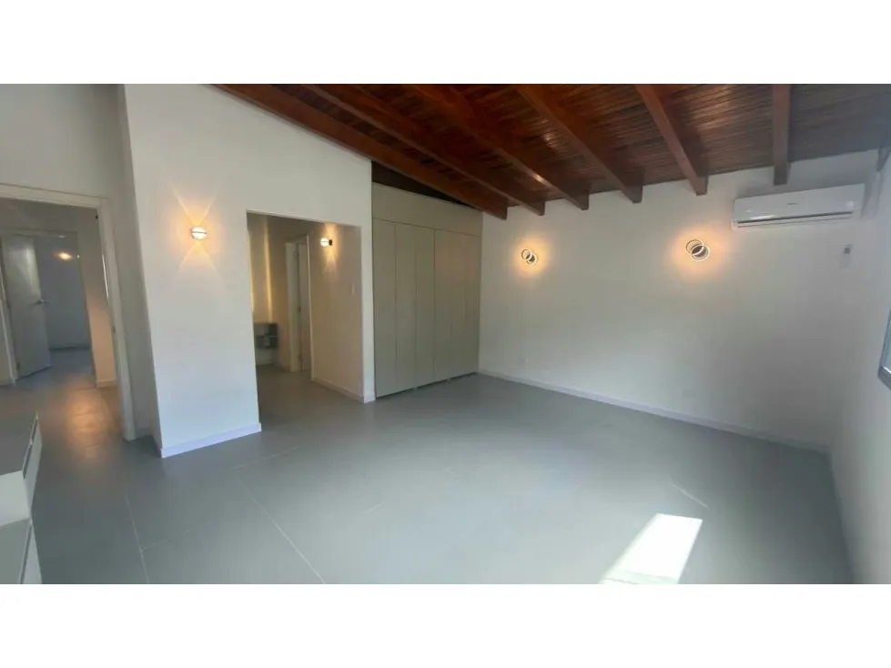 Casa totalmente remodelada en la parte alta de Los Palos Grandes 350M2 - 12