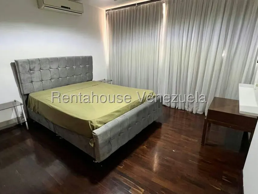 Apartamento (1 Nivel) en Venta en Los Palos Grandes, Distrito Metropolitano - 28