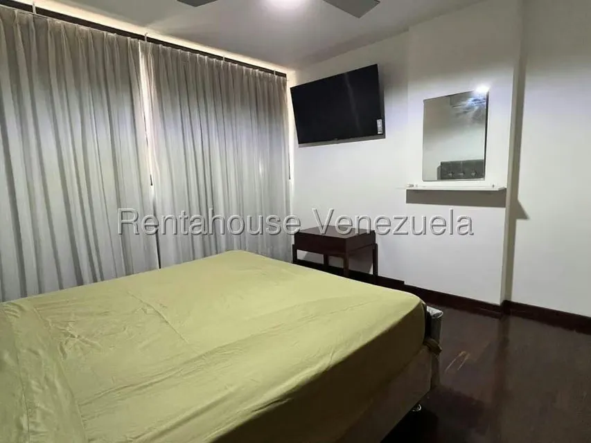 Apartamento (1 Nivel) en Venta en Los Palos Grandes, Distrito Metropolitano - 29