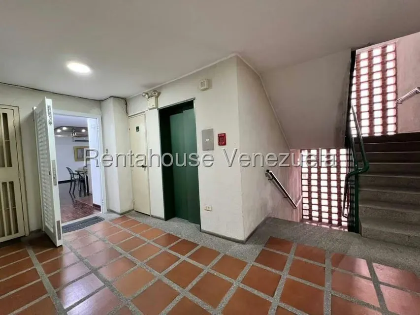 Apartamento (1 Nivel) en Venta en Los Palos Grandes, Distrito Metropolitano - 5