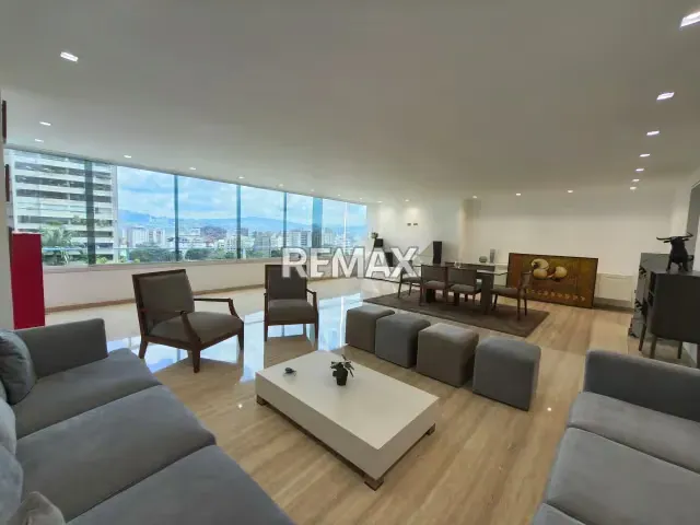 Alquiler de Penthouse Duplex en los Palos Grandes - 6