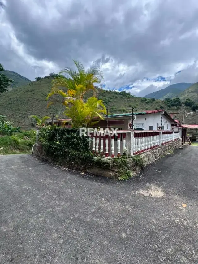 CASA EN MODALIDAD DE VENTA, SECTOR LOS CERILLOS