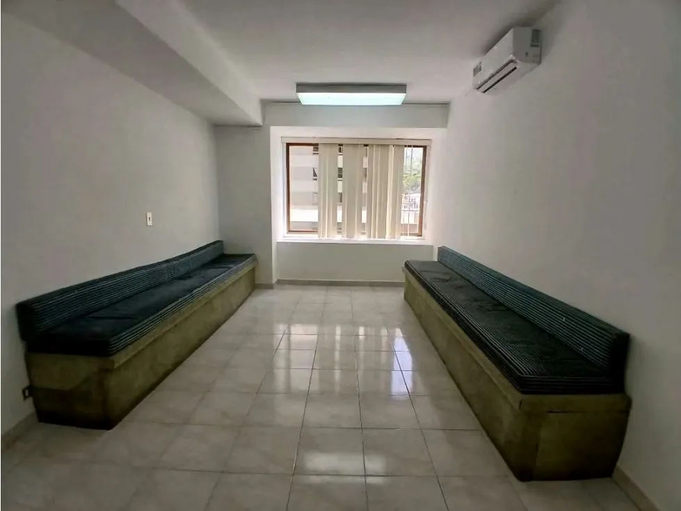 VENDO OFICINA 71M2 CENTRO ALOA - 4