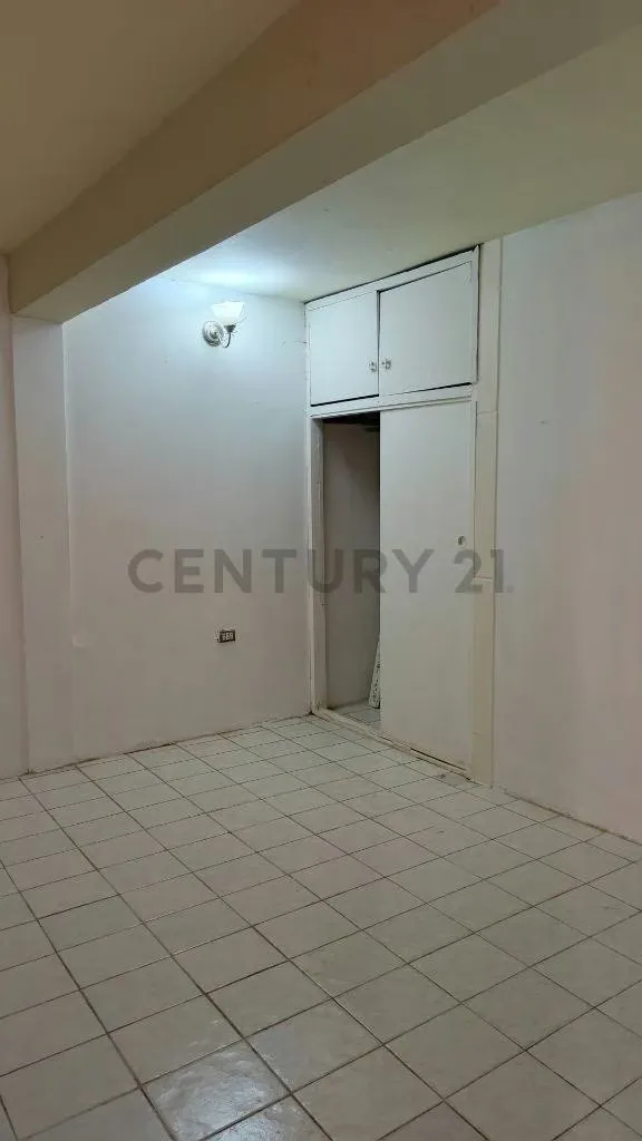 Casa en Villa Alianza, Dúplex Bifamiliar con ambientes independientes - 15