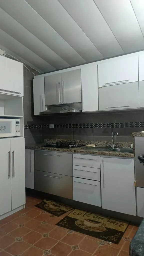 Casa en Villa Alianza, Dúplex Bifamiliar con ambientes independientes - 4