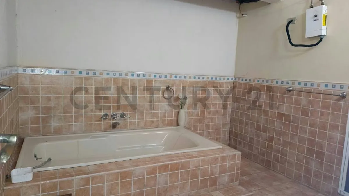 Casa en Villa Alianza, Dúplex Bifamiliar con ambientes independientes - 10