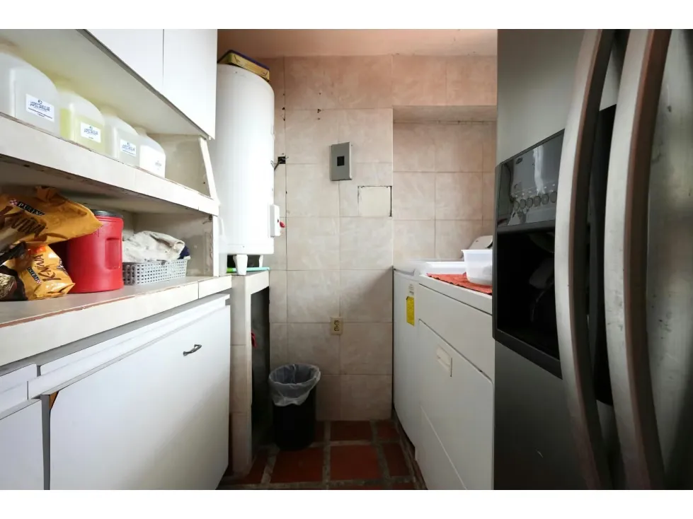 CASA EN VENTA / COLINAS DE BELLO MONTE - 22
