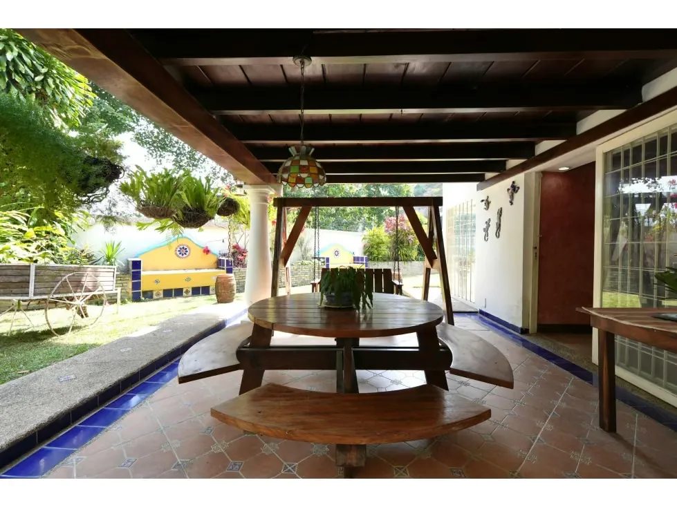 CASA EN VENTA / COLINAS DE BELLO MONTE - 4